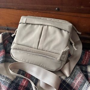 Puffco crossbody
